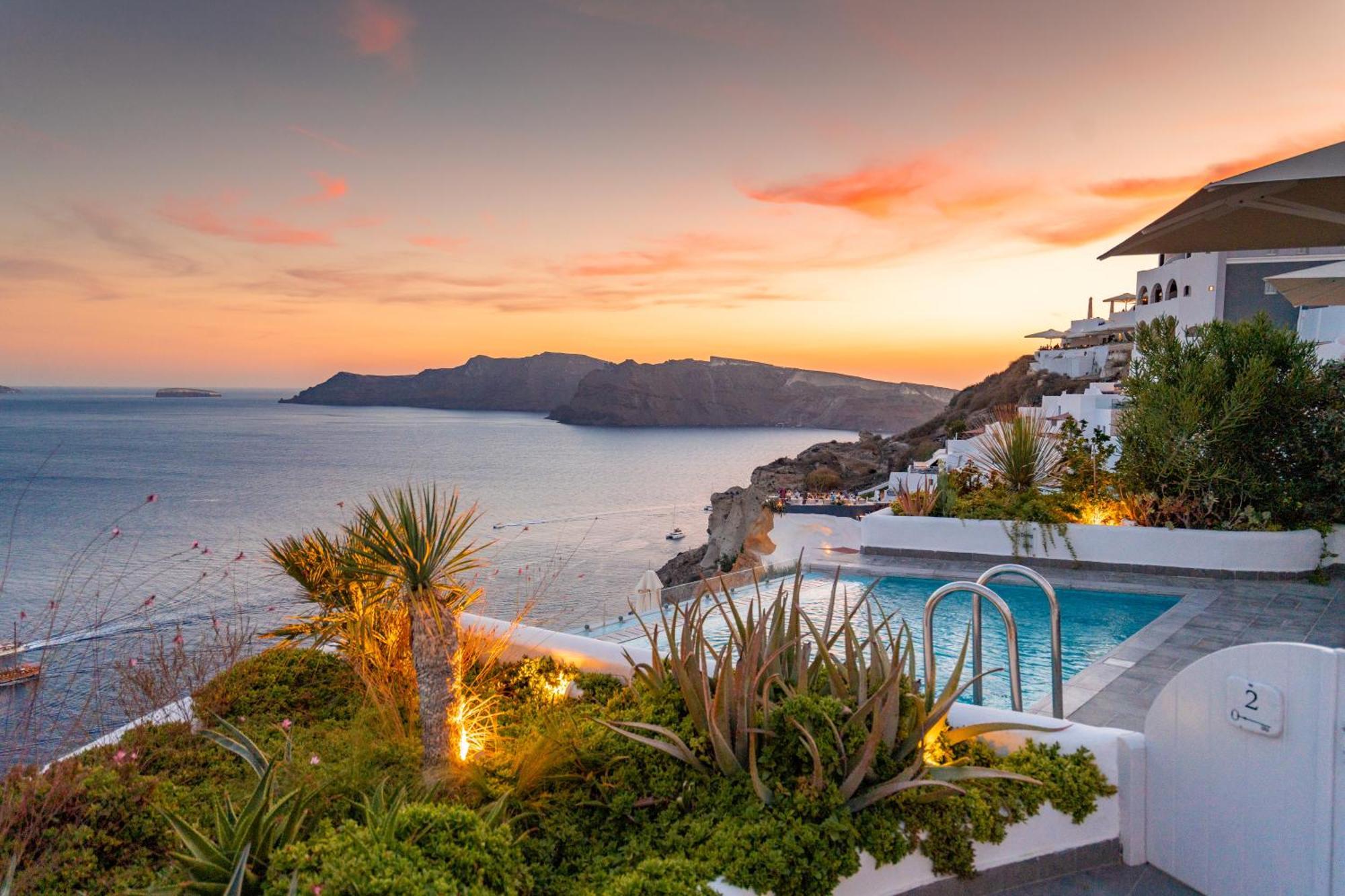 Santorini Secret Suites & Spa, Small Luxury Hotels Of The World Oía Exteriör bild